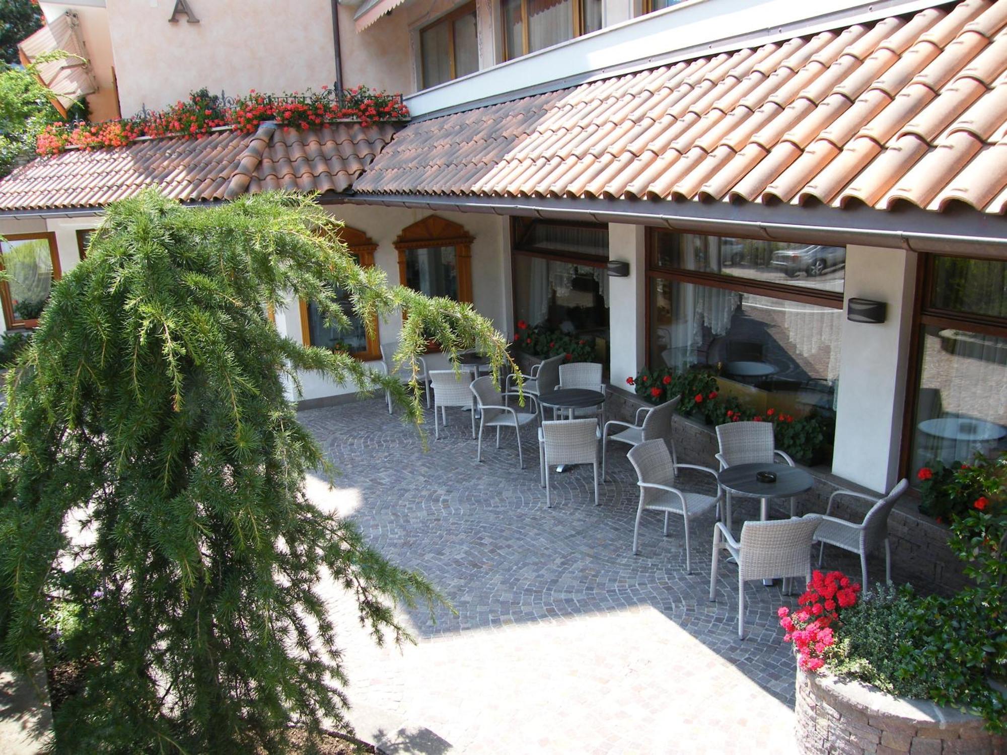 Hotel Panorama Molveno Exterior foto